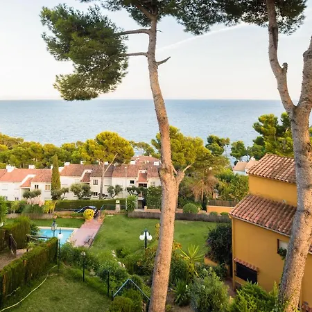 Holiday home Sleeps 8 Pool